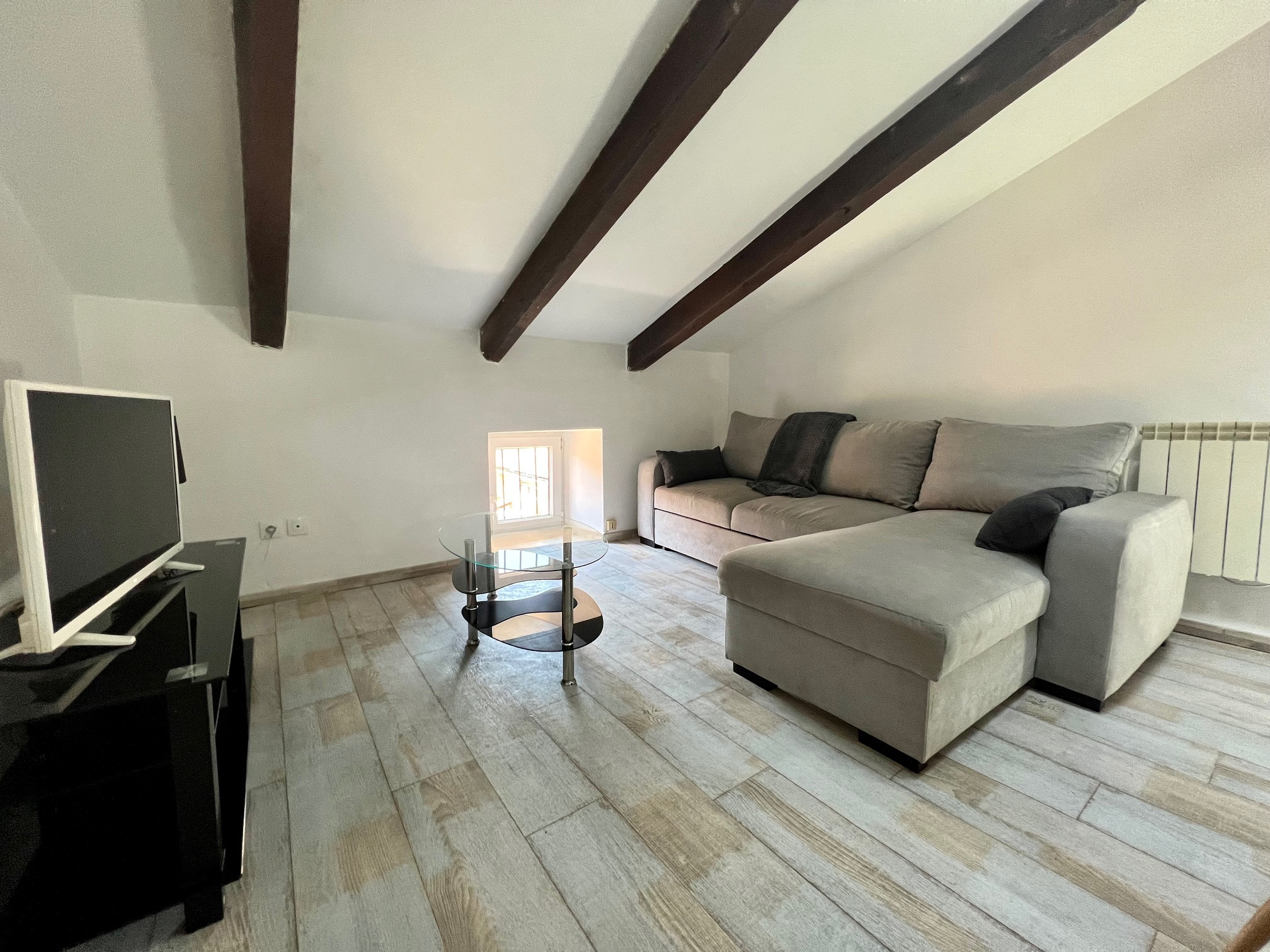  Appartement T2 semi-meublé de 35m2