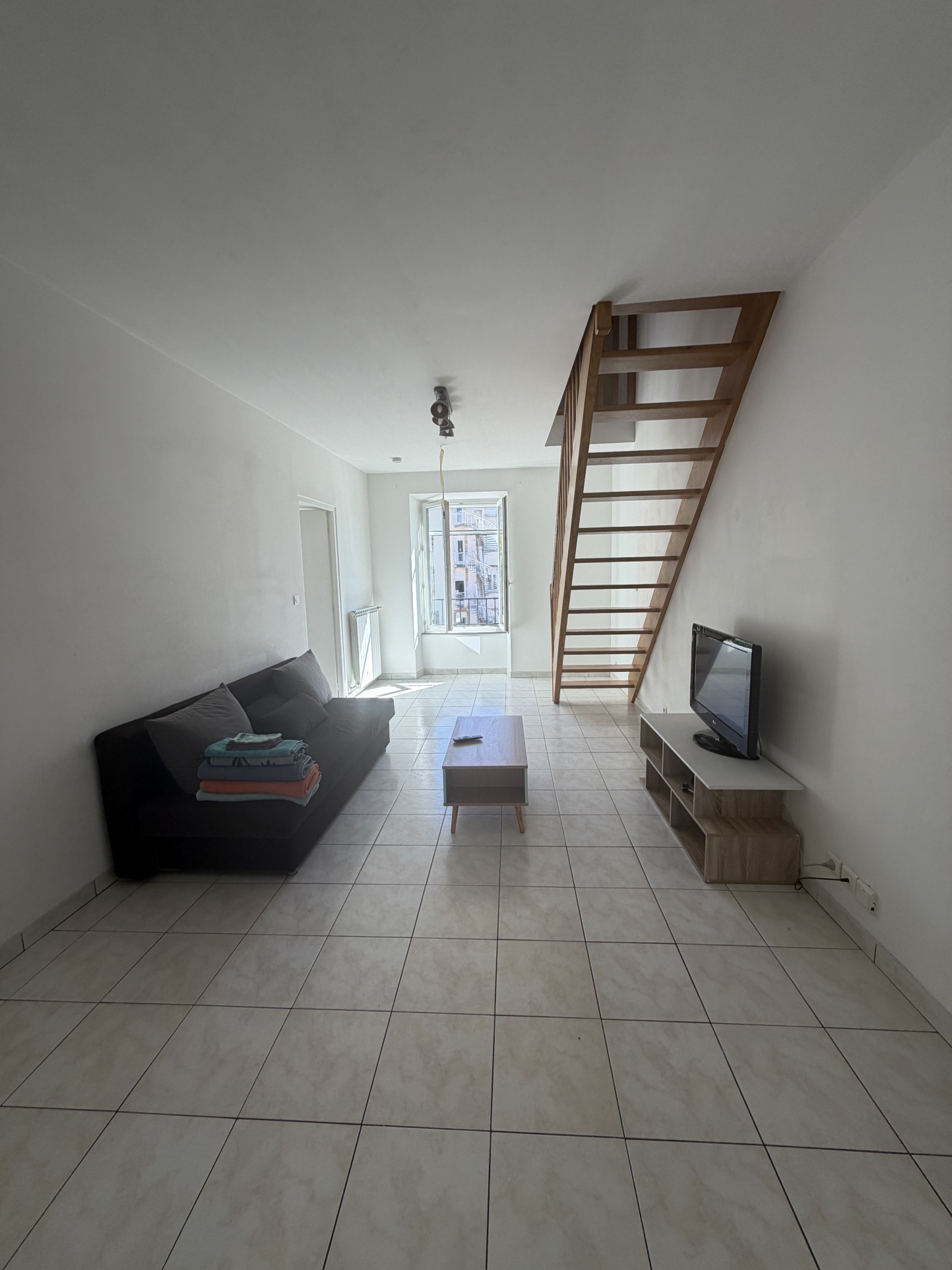 Appartement T5 duplex meublé