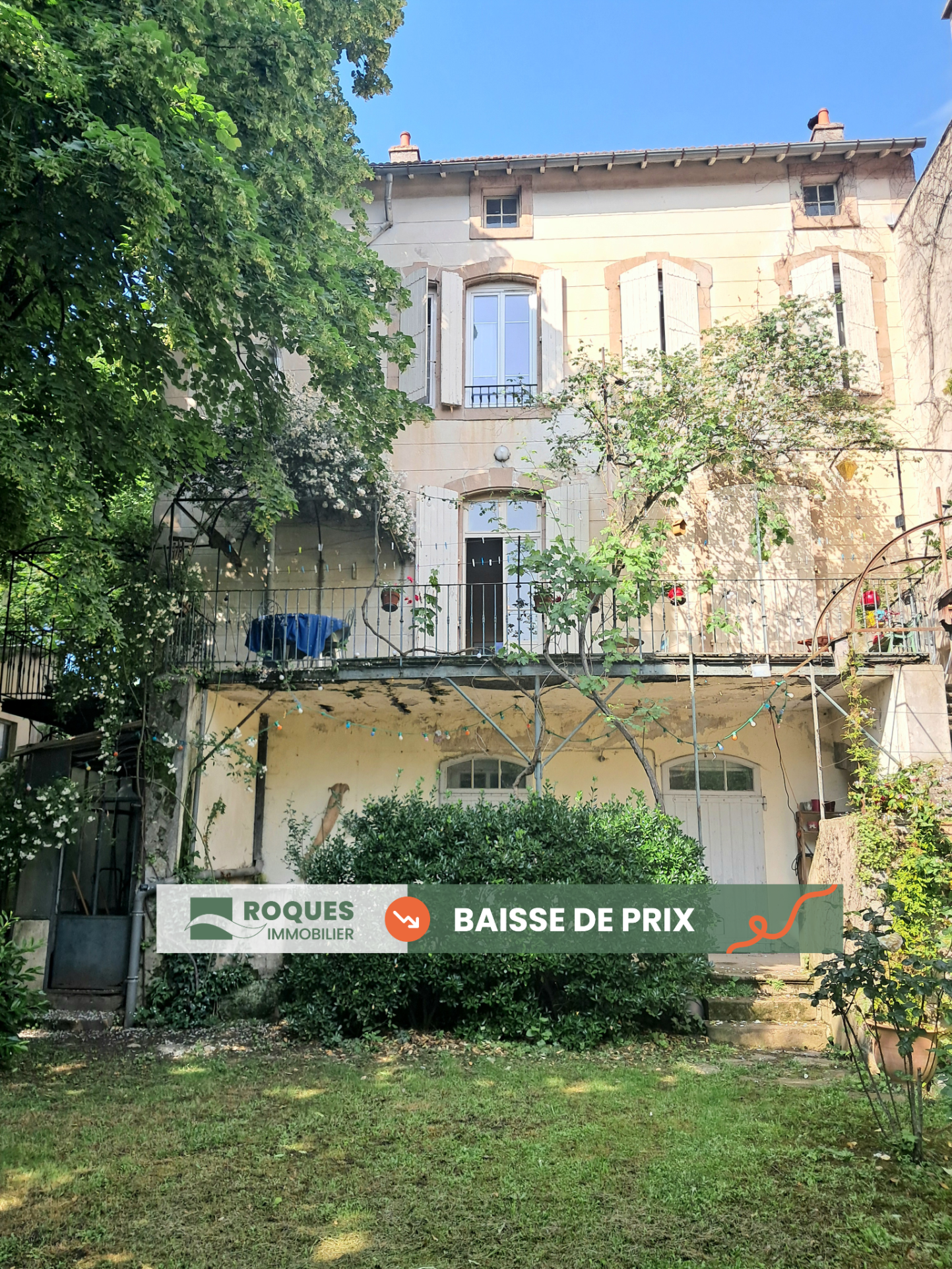 Maison de maître avec garage et jardin