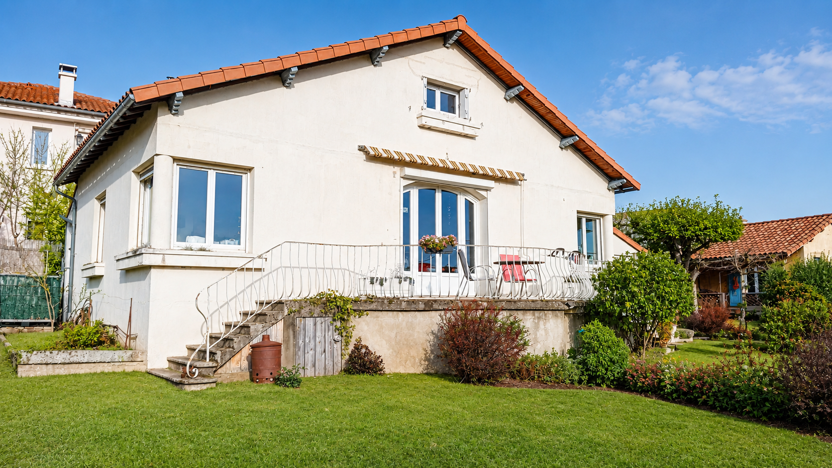 maison  Millau avec maison de vigne