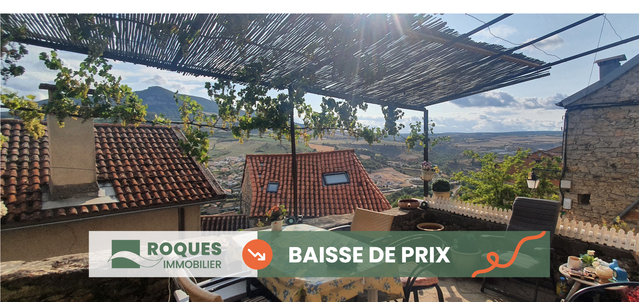 Compeyre, maison de village 90 m2 habitables plus jardin, terrasses et dépmendances